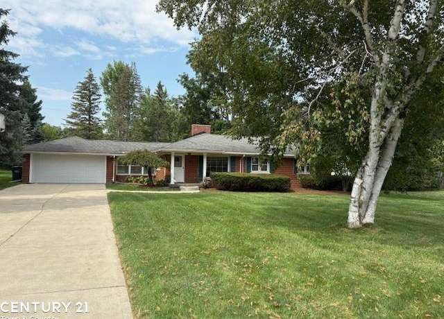 Property at 120 Montmorency Rd, Rochester Hills, MI 48307, 3 beds, 2 baths
