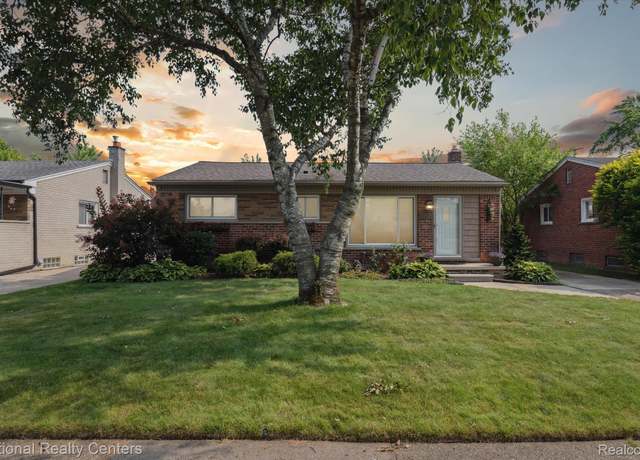 Property at 32203 Anita Dr, Westland, MI 48185, 3 beds, 2 baths