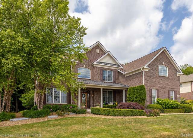 Property at 17685 Briar Ridge Ln, Northville Township, MI 48168, 4 beds, 3.5 baths