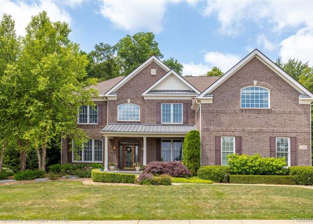 Property at 17685 Briar Ridge Ln, Northville Township, MI 48168, 4 beds, 3.5 baths