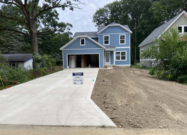 Property at 45 Manley Ave, Holland, MI 49424, 3 beds, 2.5 baths