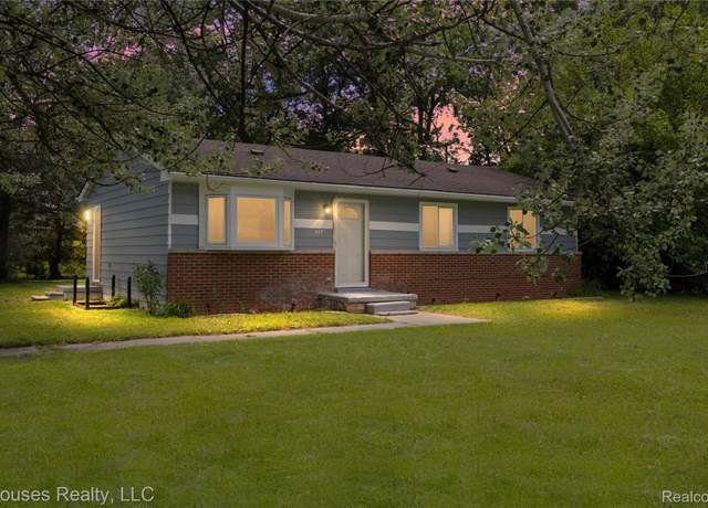 Property at 6291 Edmund St, Romulus, MI 48174, 3 beds, 1 bath