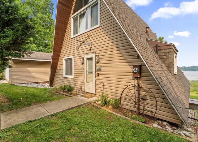 Property at 61855 Ochala Dr, Jones, MI 49061, 3 beds, 2 baths