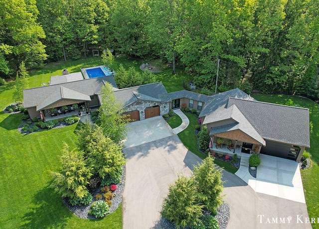 Property at 6535 Clearbrook Dr, Saugatuck, MI 49453, 5 beds, 4 baths