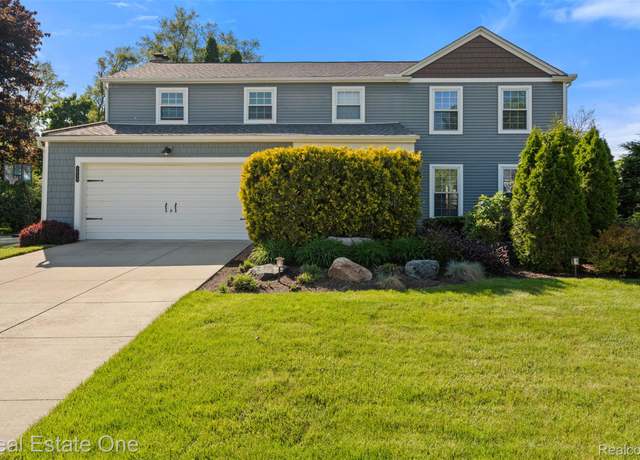 Property at 5639 Firwood Dr, Troy, MI 48098, 4 beds, 2.5 baths