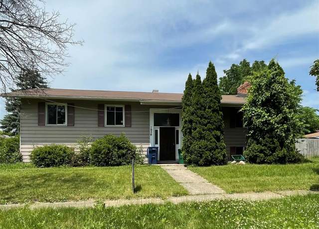 Property at 1934 Rockcreek Ln, Flint, MI 48507, 4 beds, 2.5 baths
