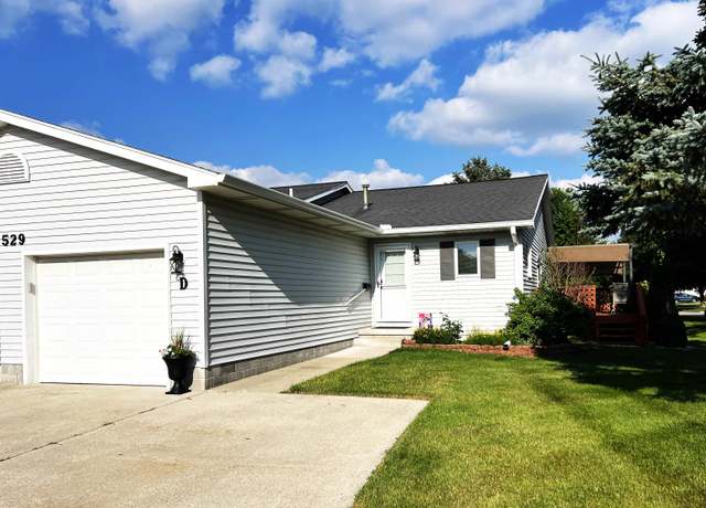 Property at 1529 E East Gaylord St, Mt Pleasant, MI 48858, 3 beds, 2.5 baths