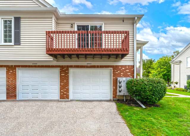 Property at 37457 Stonegate Cir, Clinton Township, MI 48036, 2 beds, 1 bath
