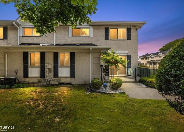 Property at 8520 Hampshire Dr, Sterling Heights, MI 48313, 3 beds, 1.5 baths