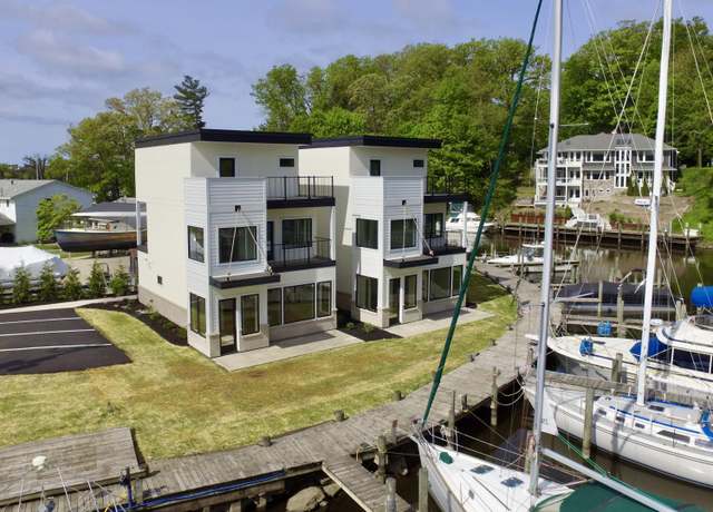 Property at 1 N Bailey Ave #2, South Haven, MI 49090, 3 beds, 2.5 baths