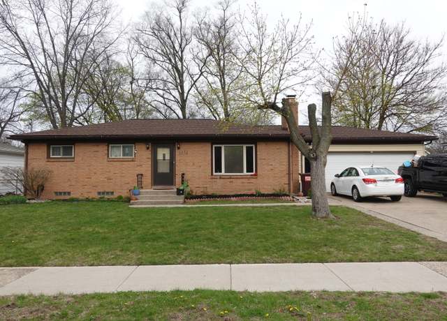 Property at 3334 Badger Ave SW, Wyoming, MI 49509, 3 beds, 3 baths
