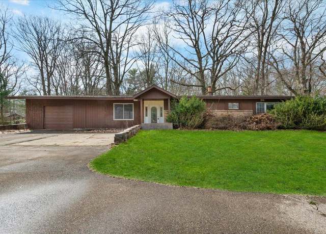 Property at 3480 64th Street St, Saugatuck, MI 49453, 2 beds, 1 bath