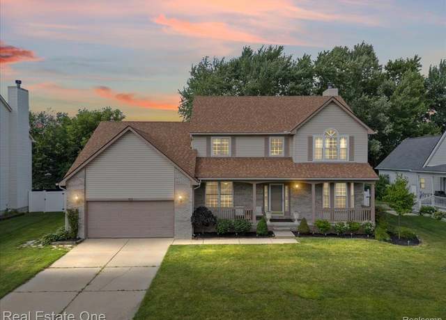 Property at 415 Evaline Dr, Troy, MI 48085, 4 beds, 2.5 baths