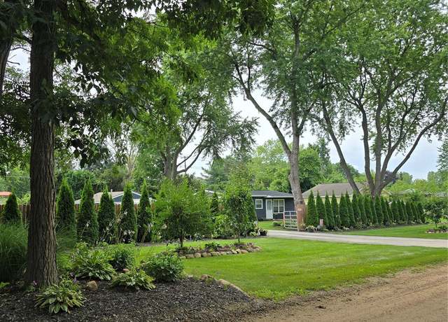 Property at 9301 Big Lake Rd, Clarkston, MI 48346, 2 beds, 1 bath