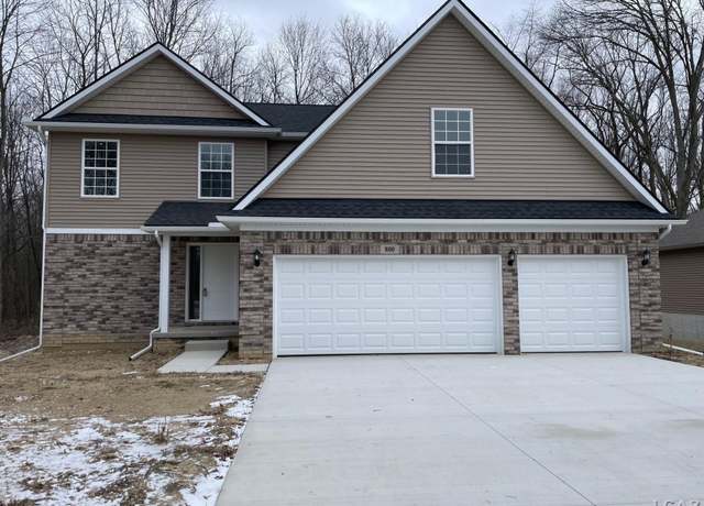 Property at 800 War Bonnet Dr, Tecumseh, MI 49286, 4 beds, 2.5 baths