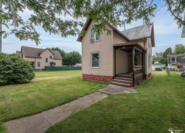 Property at 606 E 3rd St, Monroe, MI 48161, 3 beds, 1 bath