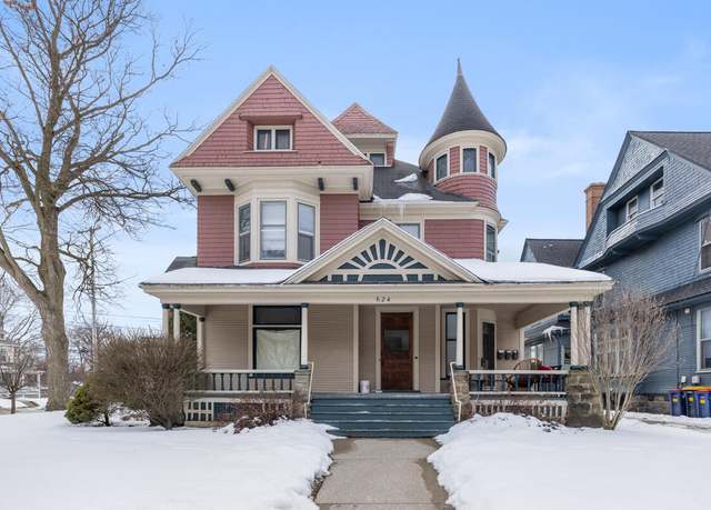 Property at 624 Cherry St SE, Grand Rapids, MI 49503, 6 beds