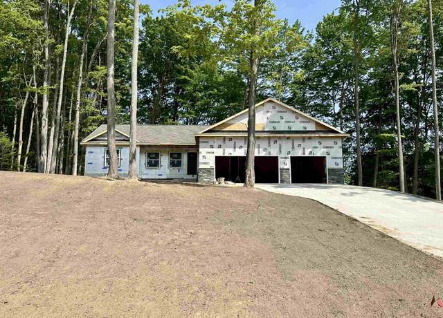 Property at 1004 Birmley Estates Dr, Traverse City, MI 49696, 3 beds, 2 baths