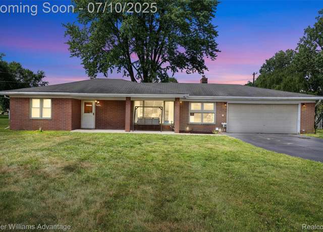 Property at 31100 Rayburn St, Livonia, MI 48154, 3 beds, 1.5 baths