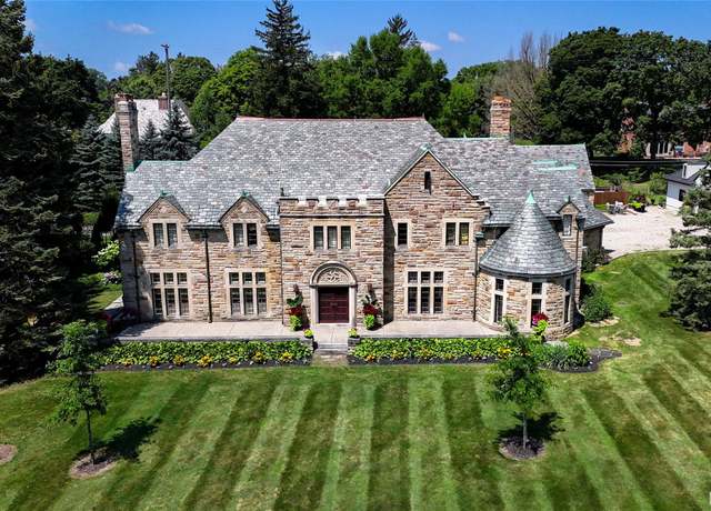 Property at 2630 Parkside Dr, Flint, MI 48503, 6 beds, 6.5 baths