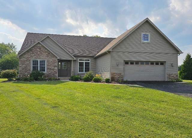 Property at 1796 N Raisin Center Hwy, Adrian, MI 49221, 3 beds, 2.5 baths