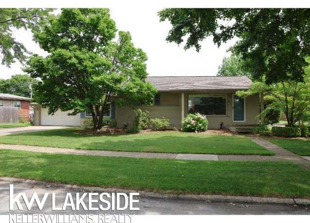 Property at 1092 Shenandoah Dr, Clawson, MI 48017, 2 beds, 2.5 baths