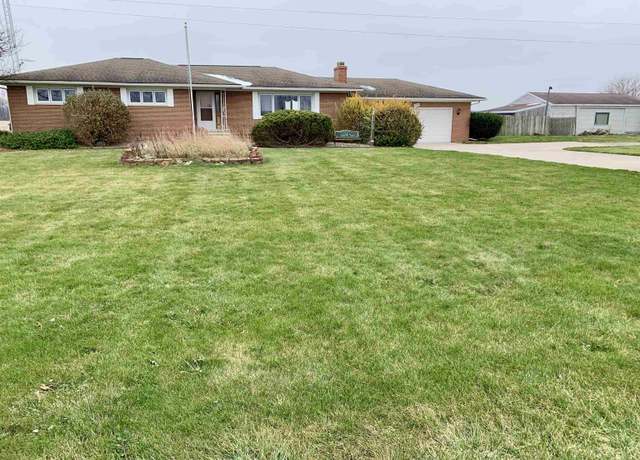 Property at 3156 E M-21 Rd, St Johns, MI 48879, 3 beds, 2 baths