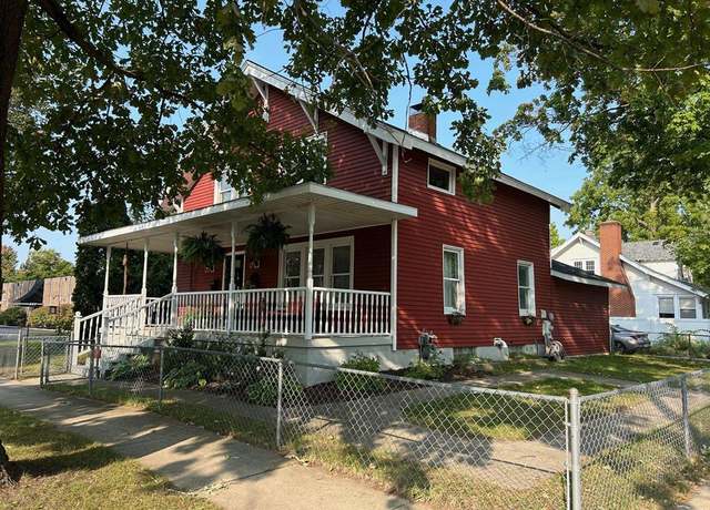 Property at 121 S Kinney Ave, Mt. Pleasant, MI 48858, 3 beds, 2 baths