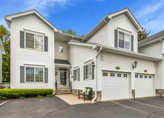 Property at 1704 Cassady Place Dr, Plymouth, MI 48170, 2 beds, 2 baths