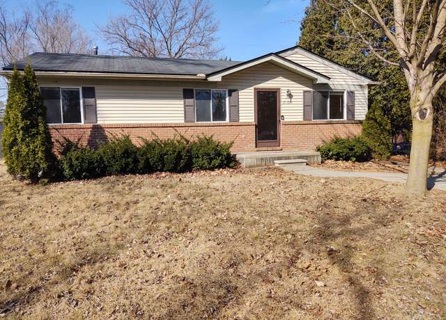 Property at 21641 Jacksonville St, Farmington Hills, MI 48336, 3 beds, 2 baths