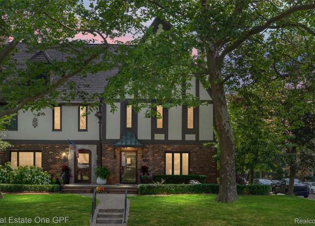 Property at 542 Cadieux Rd, Grosse Pointe, MI 48230, 5 beds, 4.5 baths