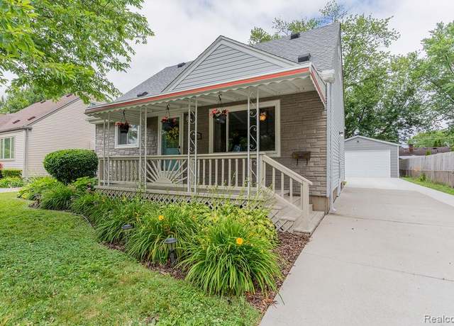 Property at 23631 Beverly St, St Clair Shores, MI 48082, 3 beds, 1 bath