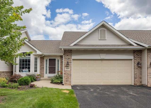 Property at 207 Round Hill Rd, Kalamazoo, MI 49009, 3 beds, 2.5 baths