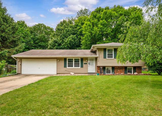 Property at 917 Kensington Dr, Niles, MI 49120, 3 beds, 1.5 baths