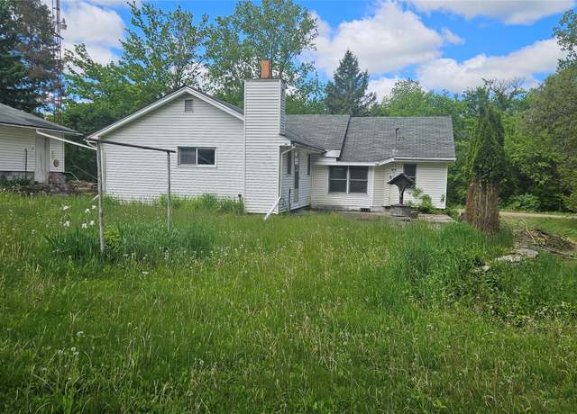 Property at 5820 Mack Rd, Howell, MI 48855, 3 beds, 1 bath