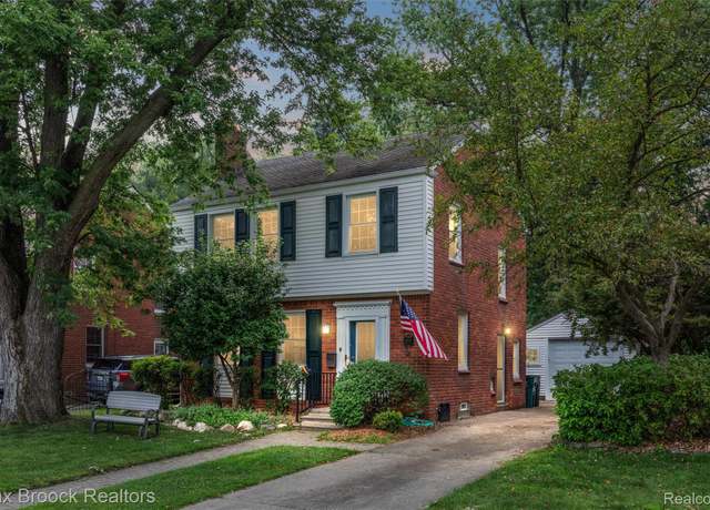 Property at 905 N Wilson Ave, Royal Oak, MI 48067, 3 beds, 1.5 baths