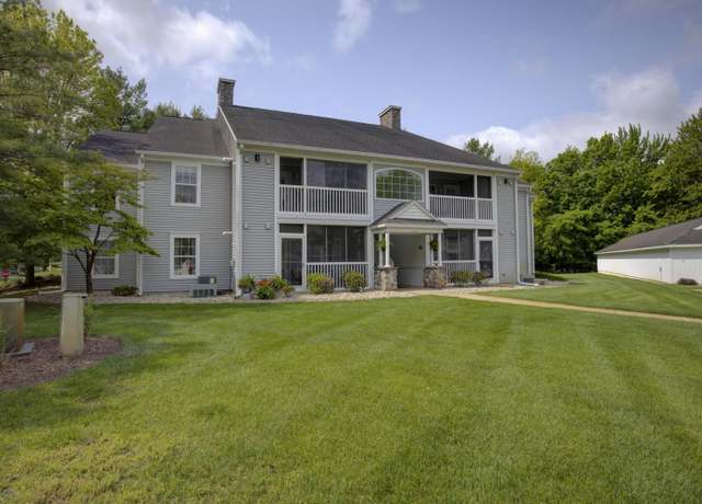 Property at 920 Oakbrook Dr, Jackson, MI 49203, 2 beds, 2 baths