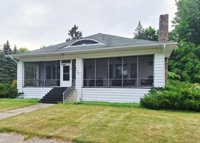 Property at 624 N Main St St, Evart, MI 49631, 4 beds, 2 baths