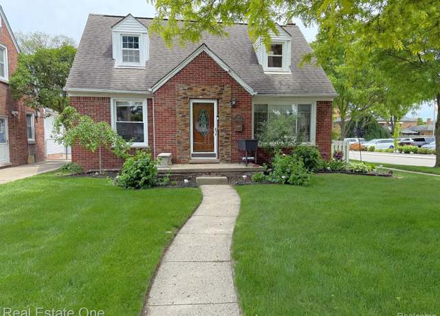 Property at 1300 Nightingale St, Dearborn, MI 48128, 4 beds, 2.5 baths