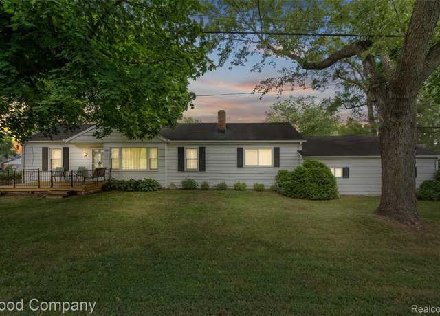 Property at 265 S Grey Rd, Auburn Hills, MI 48326, 3 beds, 2 baths