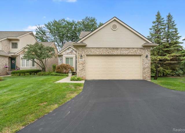 Property at 45357 Stonehedge Dr, Plymouth, MI 48170, 3 beds, 3.5 baths