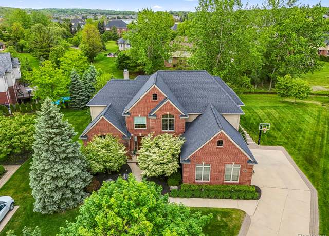 Property at 17532 Williamsburg Ct, Northville, MI 48168, 4 beds, 5 baths