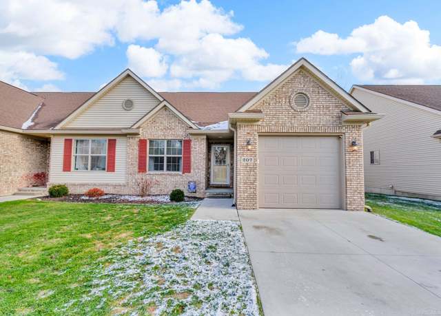 Property at 207 Jonathon Dr, Almont, MI 48003, 3 beds, 3 baths