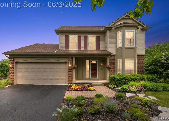 Property at 437 Cherry Hills Ct, Oxford, MI 48371, 3 beds, 3 baths