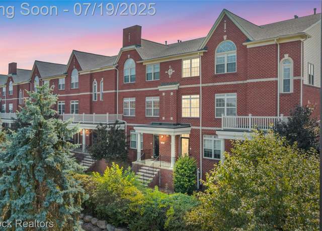 Property at 1462 Devon Ln #126, Troy, MI 48084, 2 beds, 2 baths