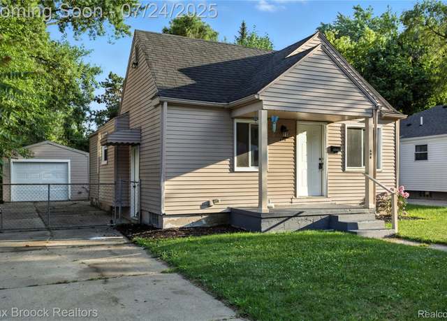 Property at 690 2nd Ave, Pontiac, MI 48340, 3 beds, 1 bath