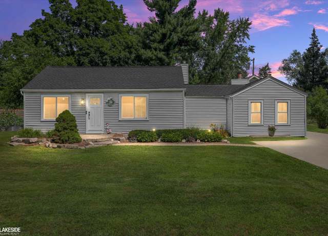 Property at 4420 Oakvista Ave, Clarkston, MI 48346, 2 beds, 1 bath