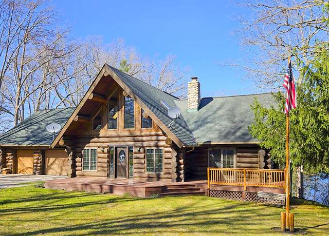Property at 11550 N Hilltop Dr, Irons, MI 49644, 3 beds, 4 baths