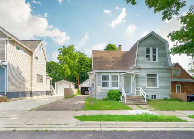 Property at 1117 Michigan Ave, St Joseph, MI 49085, 3 beds