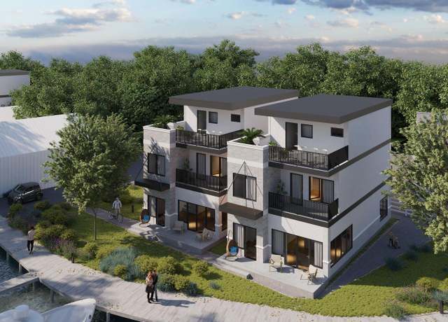 Property at 1 N Bailey Ave #5, South Haven, MI 49090, 3 beds, 2.5 baths